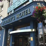 Dooley's 3*