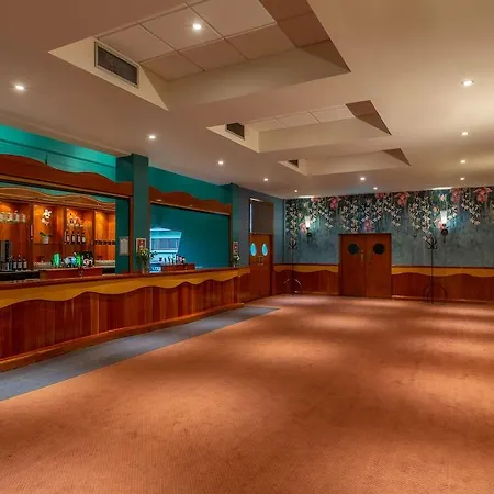Hotel Dooley's