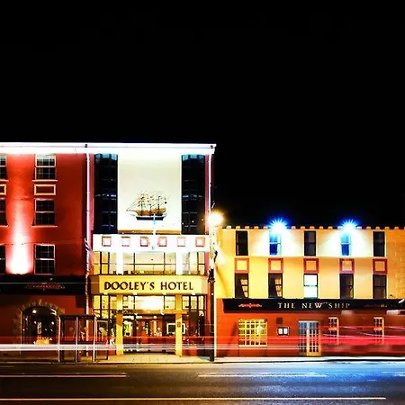 Dooley's Hotel